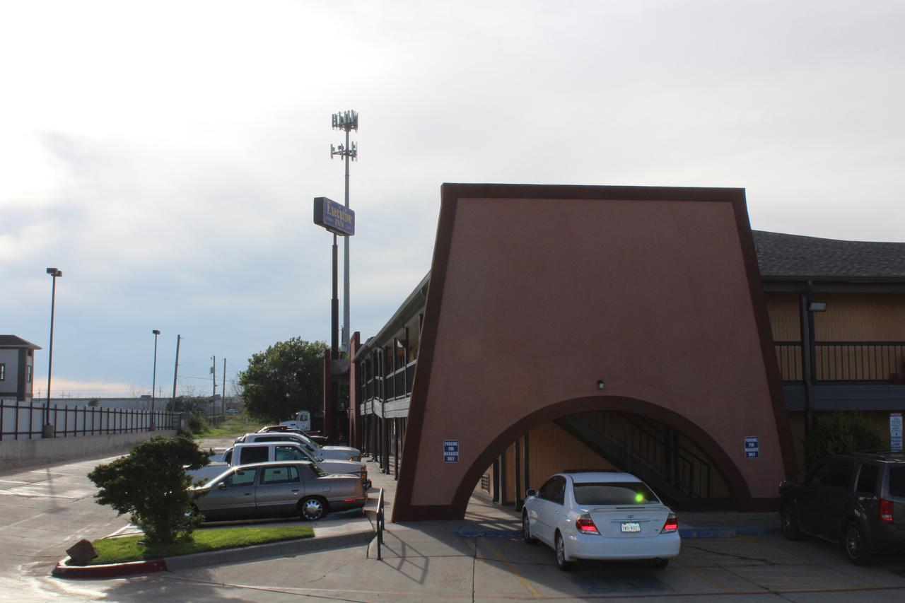 The Executive Inn & Suites Amarillo Dış mekan fotoğraf