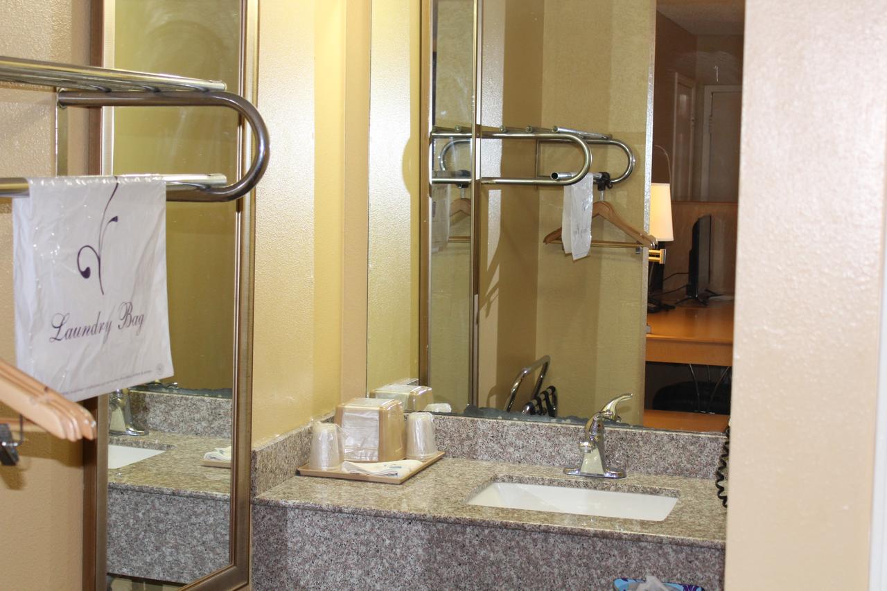 The Executive Inn & Suites Amarillo Dış mekan fotoğraf