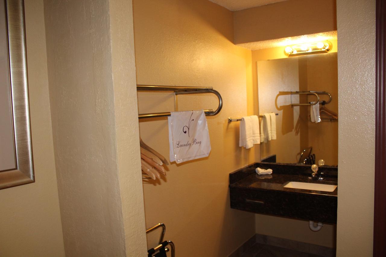 The Executive Inn & Suites Amarillo Dış mekan fotoğraf
